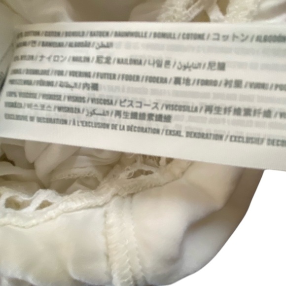 Hollister Ivory Crochet Lace Strappy Halter Maxi Dress Long Slit SZ XS - Picture 10 of 15